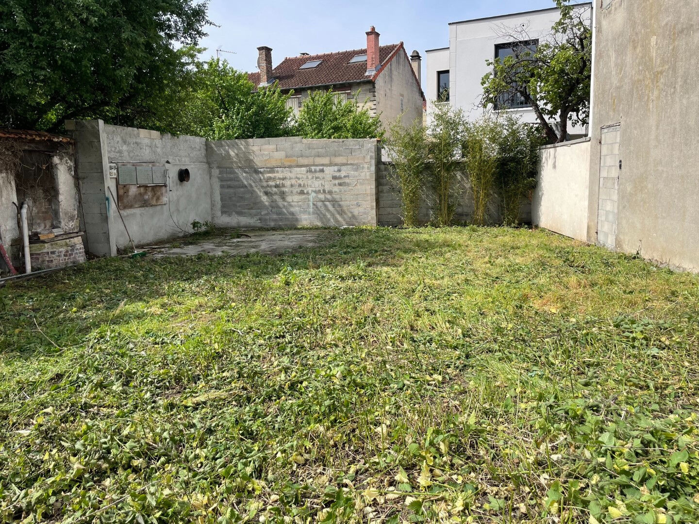 Terrain à vendre à La varenne st hilaire, 217 m² – photo 1 sur 2